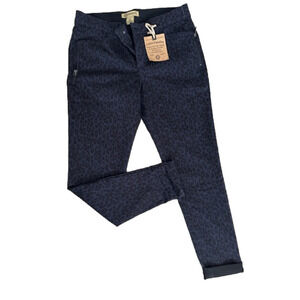 Democracy “Ab”technology 4-Pocket Mold & Hold Stretch Jeans